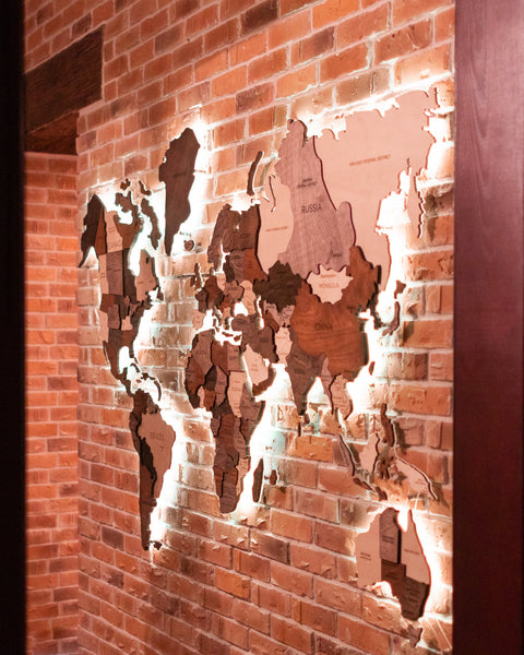 CARTE DU MONDE 3D EN BOIS & ACRYLIQUE/LED - CHÊNE